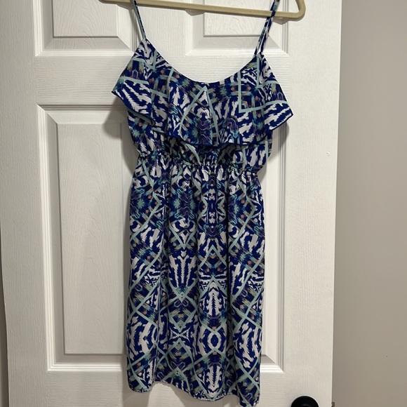 Dress - Picture 5 of 5